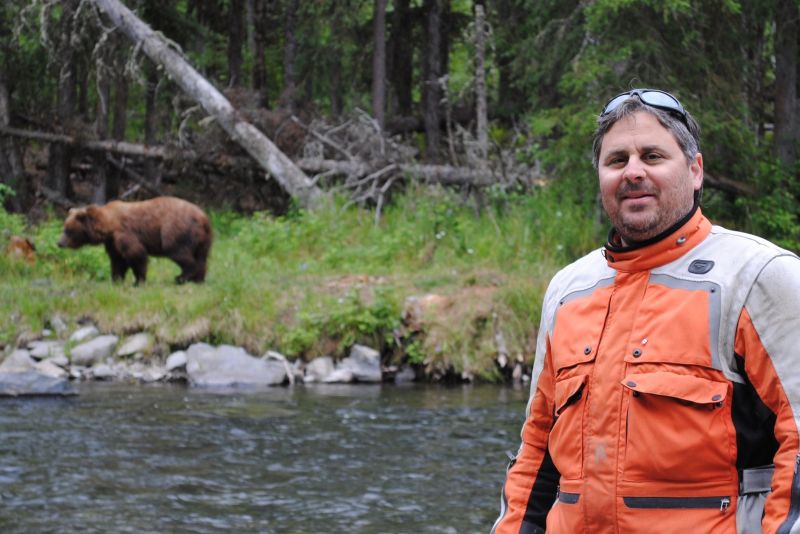 People Enjoying Free Alaska Canada Adventure Presentation